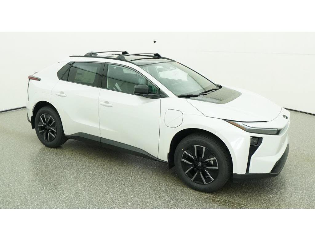 New 2026 Wind Chill Pearl Toyota XLE image 12