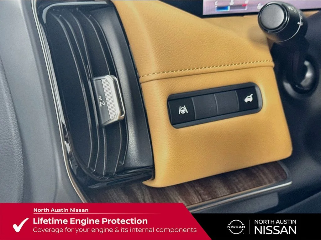 New 2026 White Nissan SL image 11