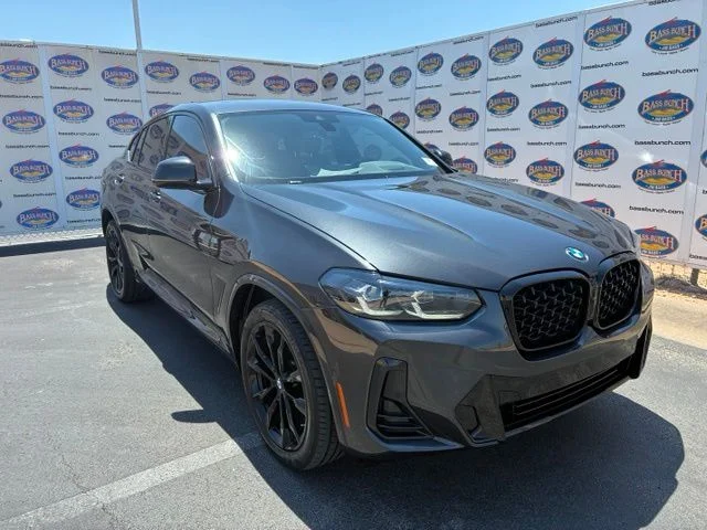 Used 2025 Dark Graphite Metallic BMW xDrive30i image 2