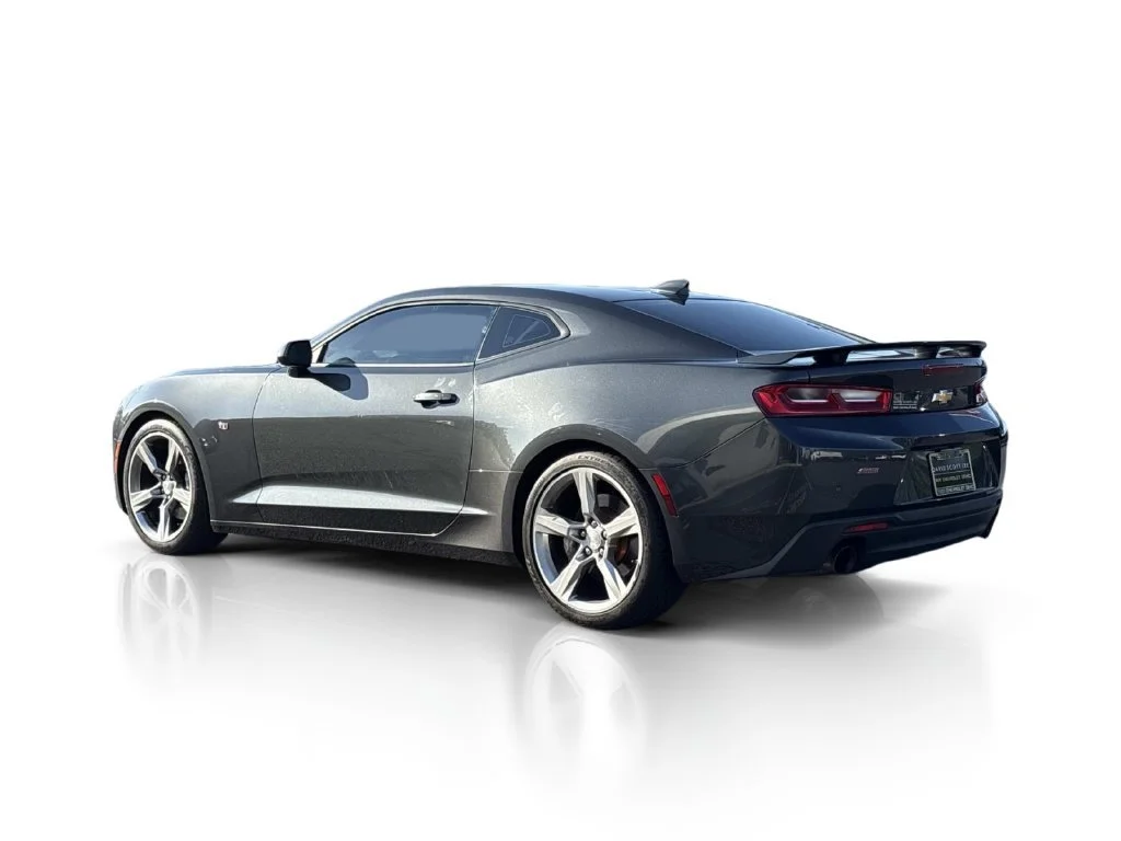 Used 2016 NIGHTFALL GRAY METALLIC Chevrolet 2SS image 7