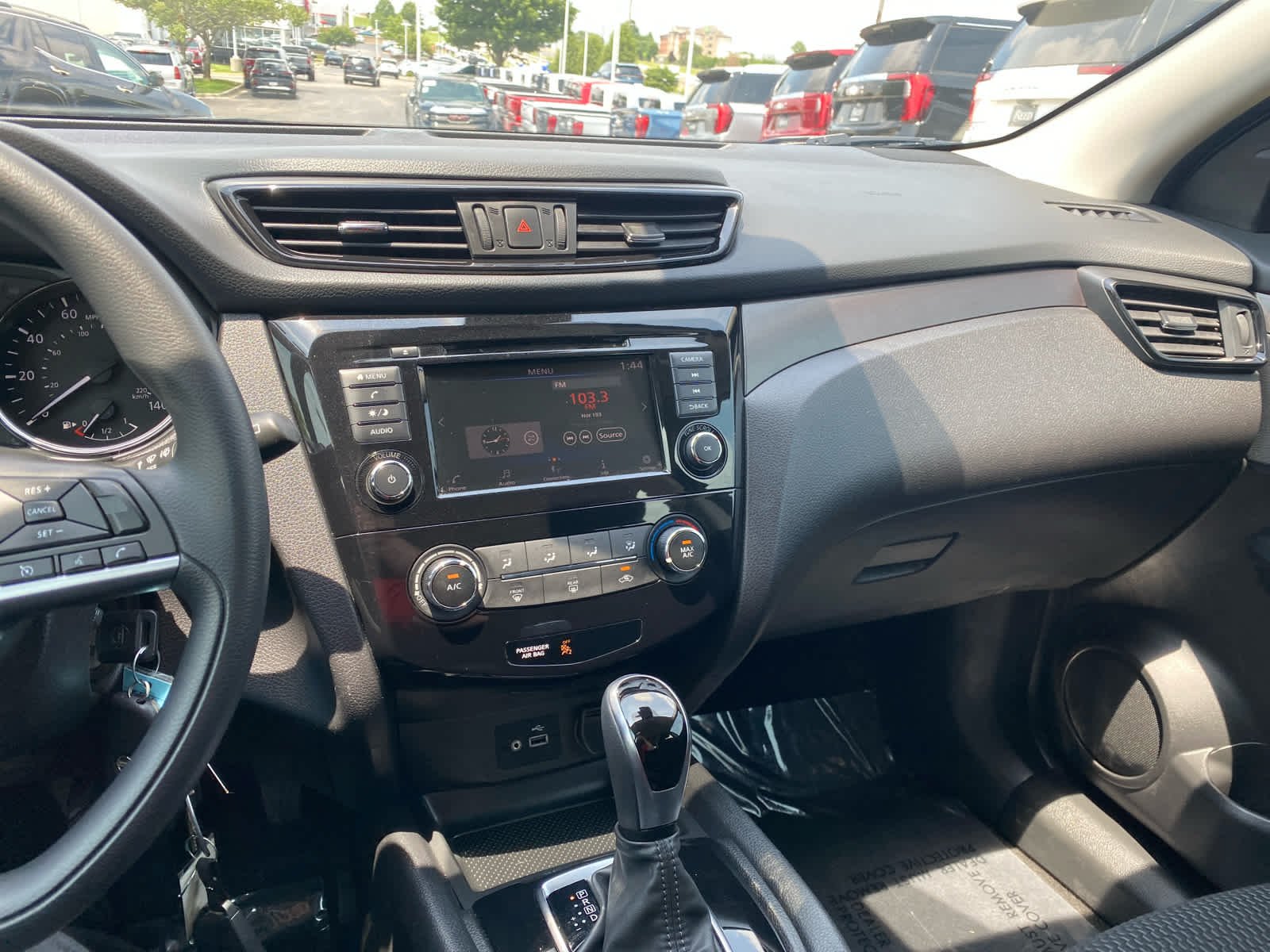 Used 2020 Black Nissan S image 13