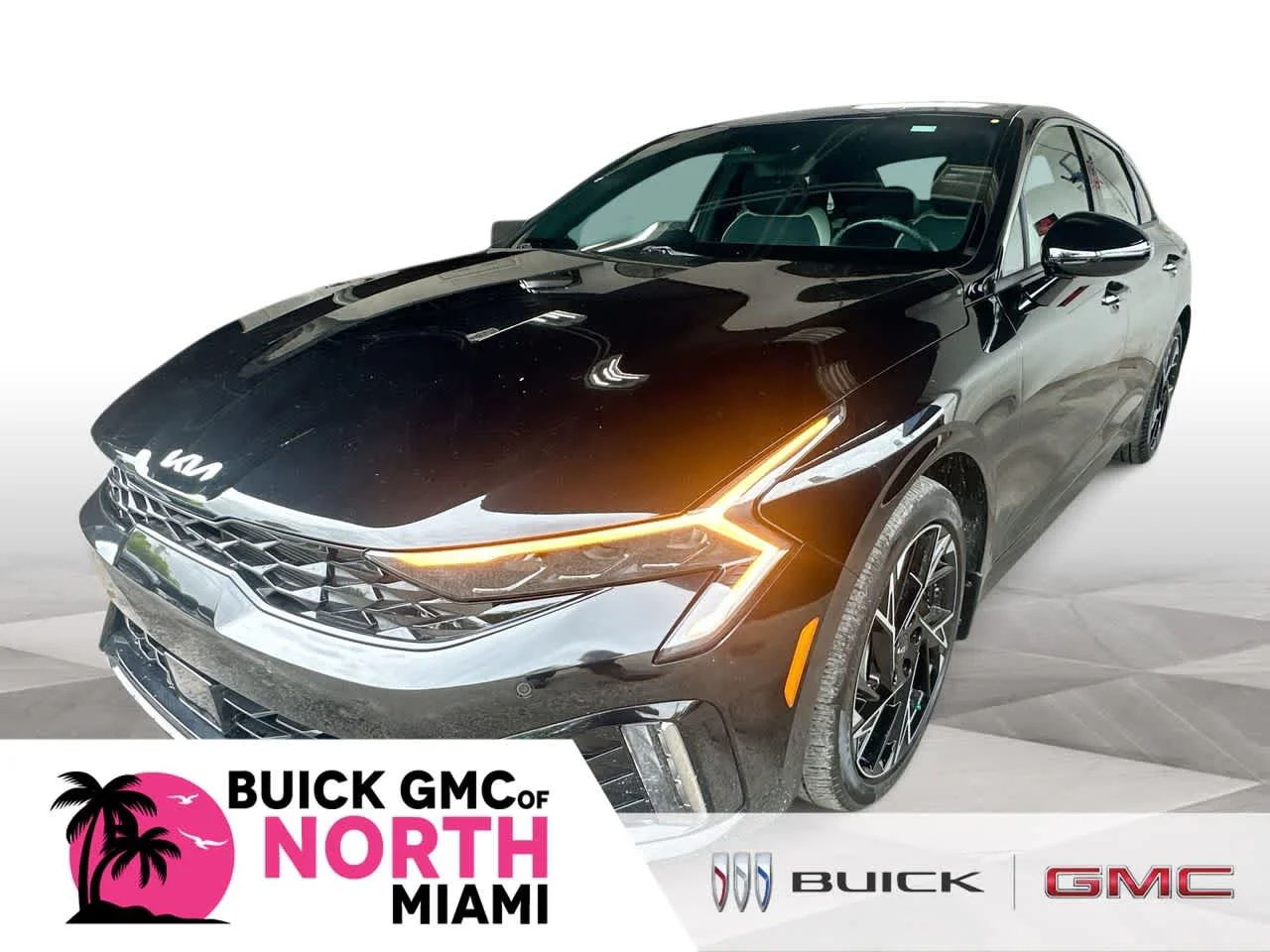 2025 Kia Optima GT-Line AWD's photo