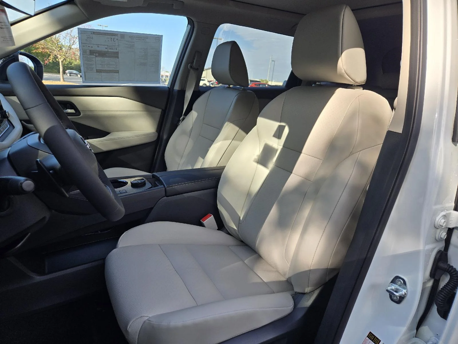 New 2026 Everest White Pearl Tricoat Nissan Dark Armor image 10
