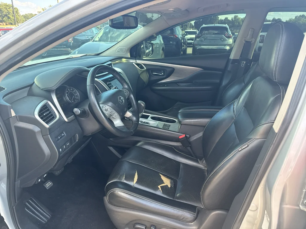 Used 2018 Brilliant Silver Metallic Nissan SL image 4