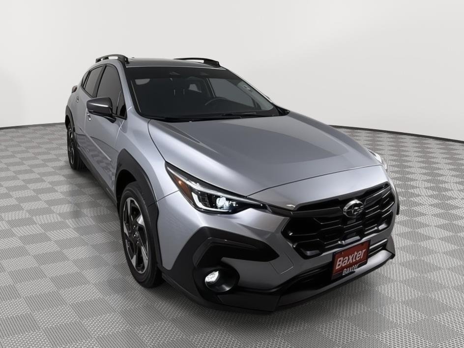 Used 2025 Ice Silver Metallic Subaru Limited image 1