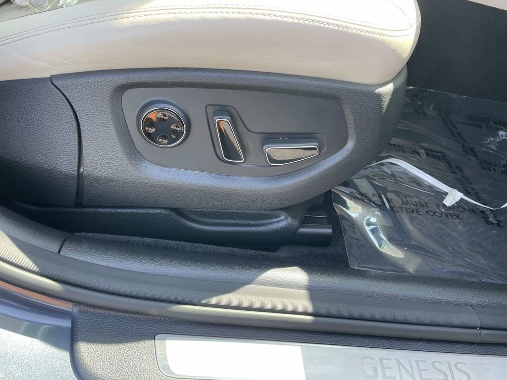 Used 2017 Blue Genesis 3.8 image 28