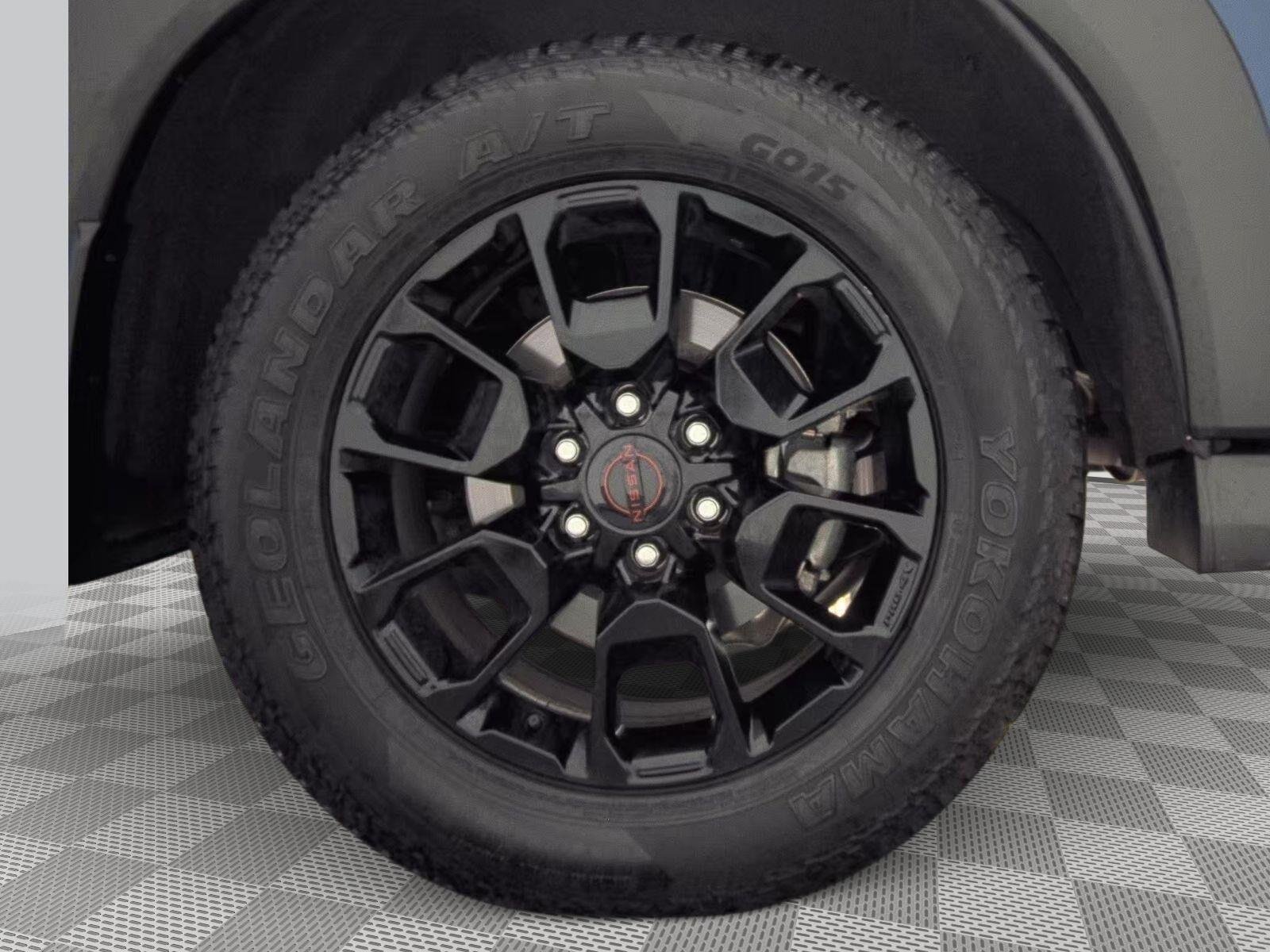 Used 2025 Deep Ocean Blue Pearl Nissan PRO-4X image 6
