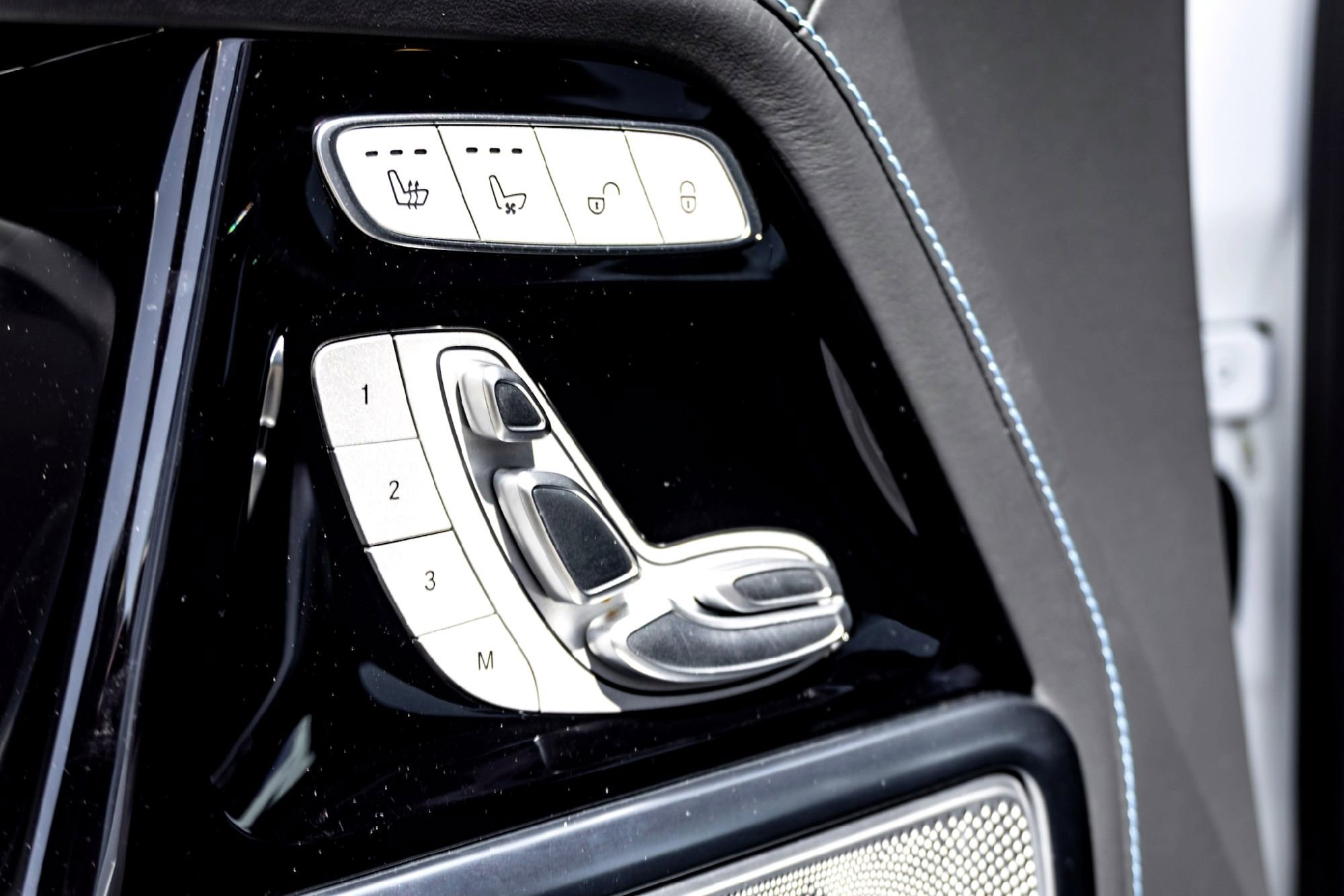 Certified Used 2025  Mercedes-Benz G 580e image 12