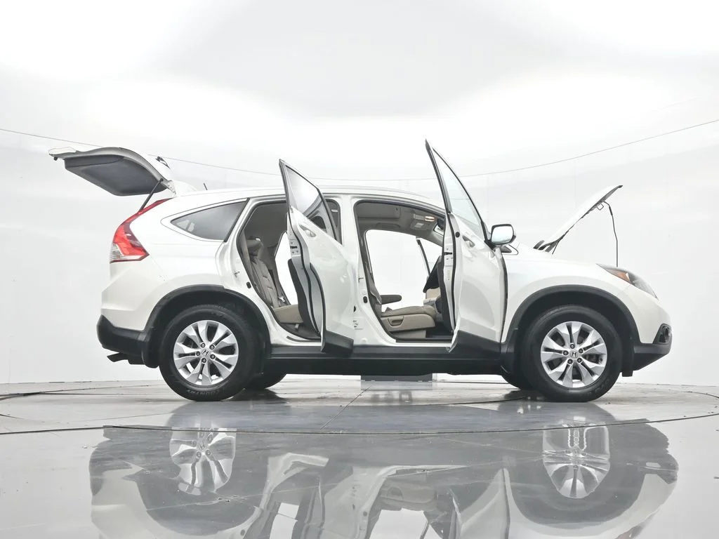 Used 2014 White Honda EX-L image 45