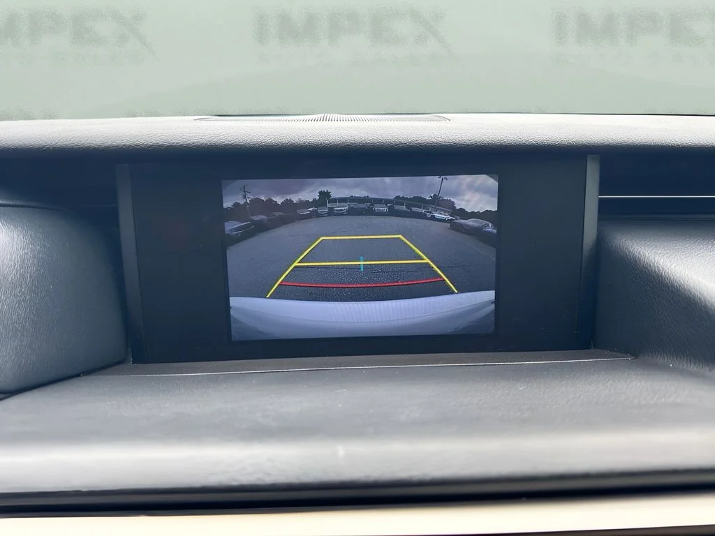 Used 2020 White Lexus 350 image 12