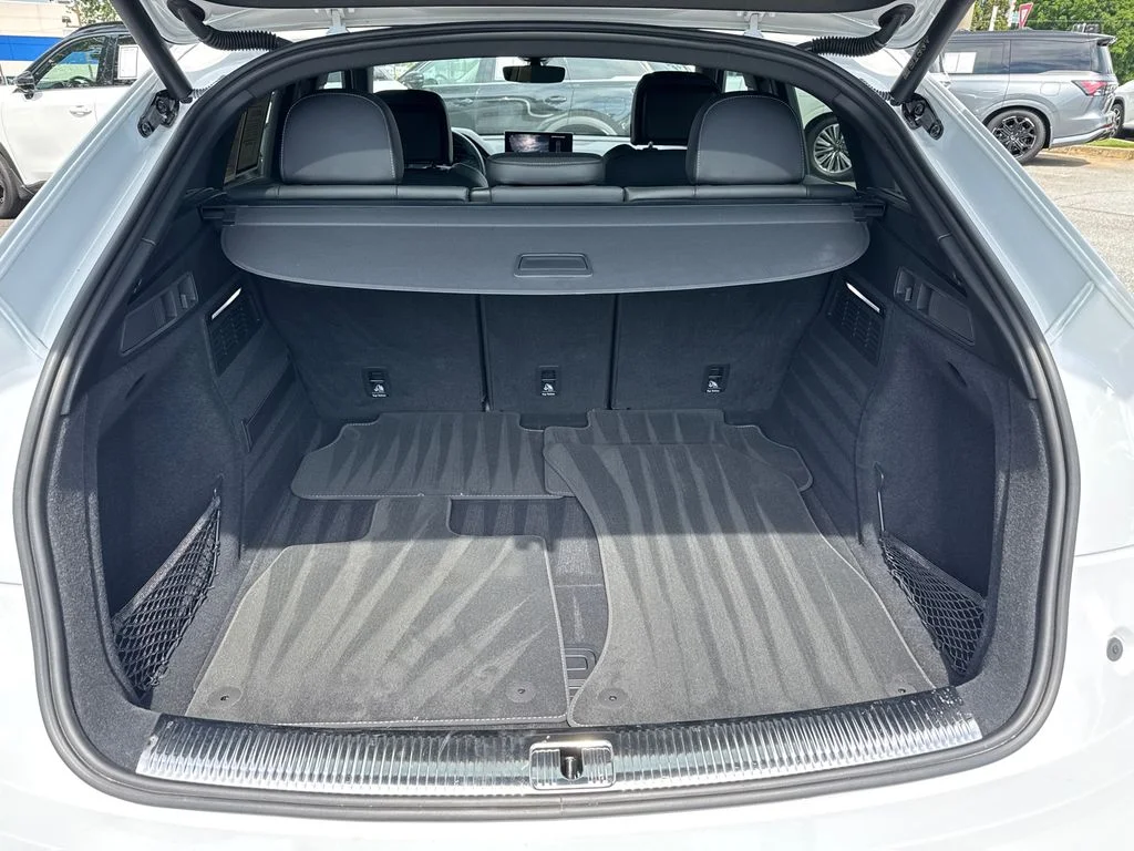 Used 2022  Audi Premium image 18