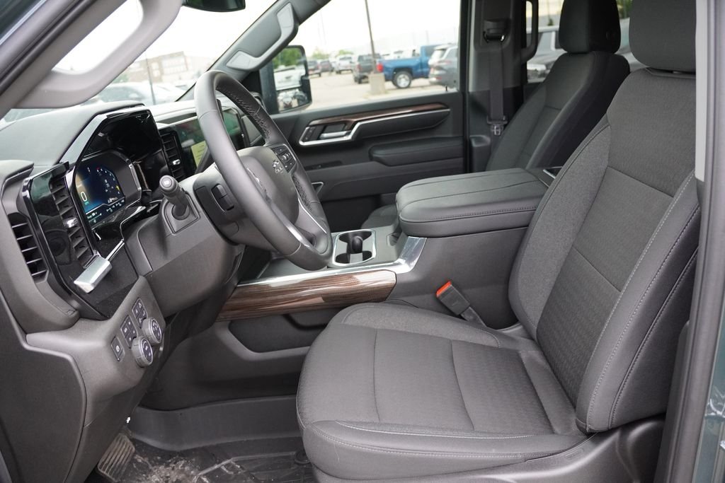 Used 2025 Cypress Chevrolet LT image 4