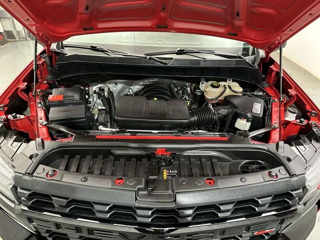 Used 2019 Red Chevrolet Custom Trail Boss image 19