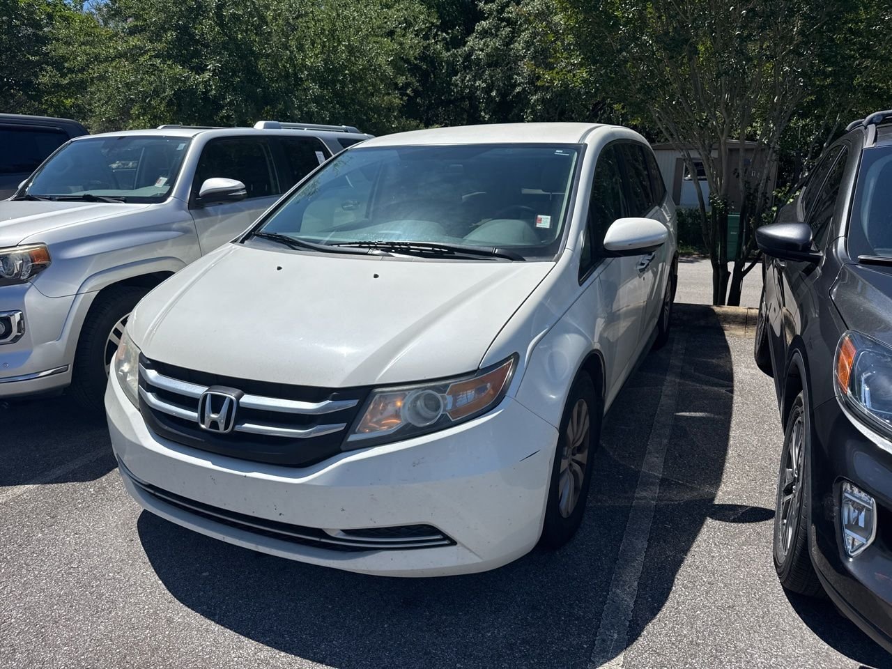2015 Honda Odyssey EX's photo