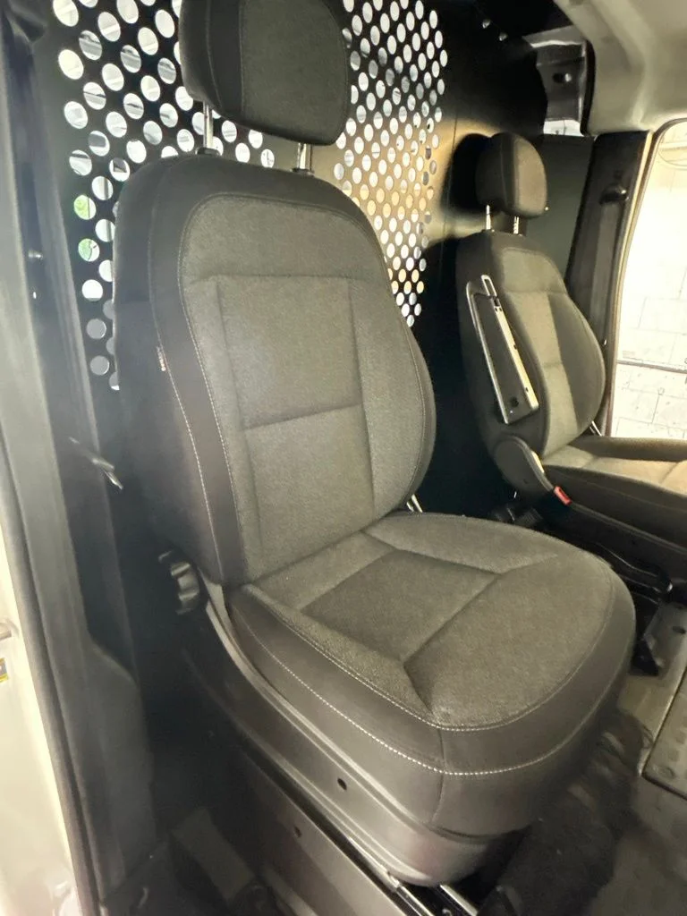 Used 2025 White Ram Base image 12