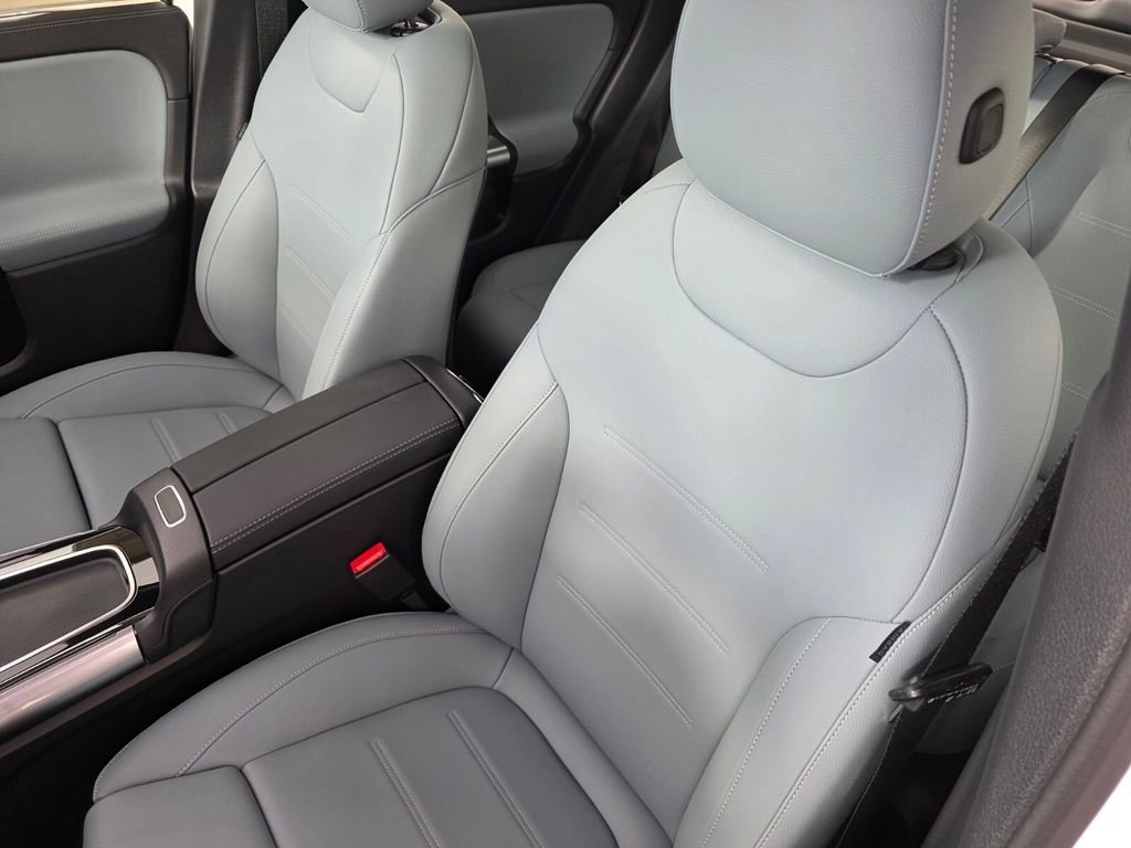 New 2026 Polar White Mercedes-Benz AMG® GLA 35 4MATIC® SUV image 24