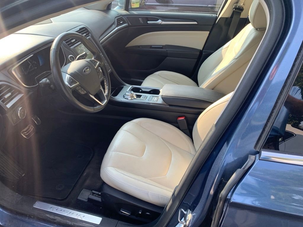 Used 2018 Blue Ford Titanium image 7