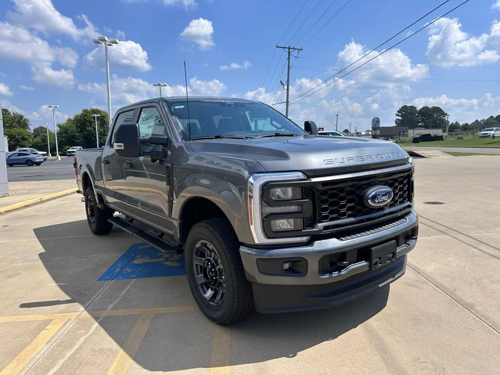2026 Ford F-250 Super Duty XL - Photo 6