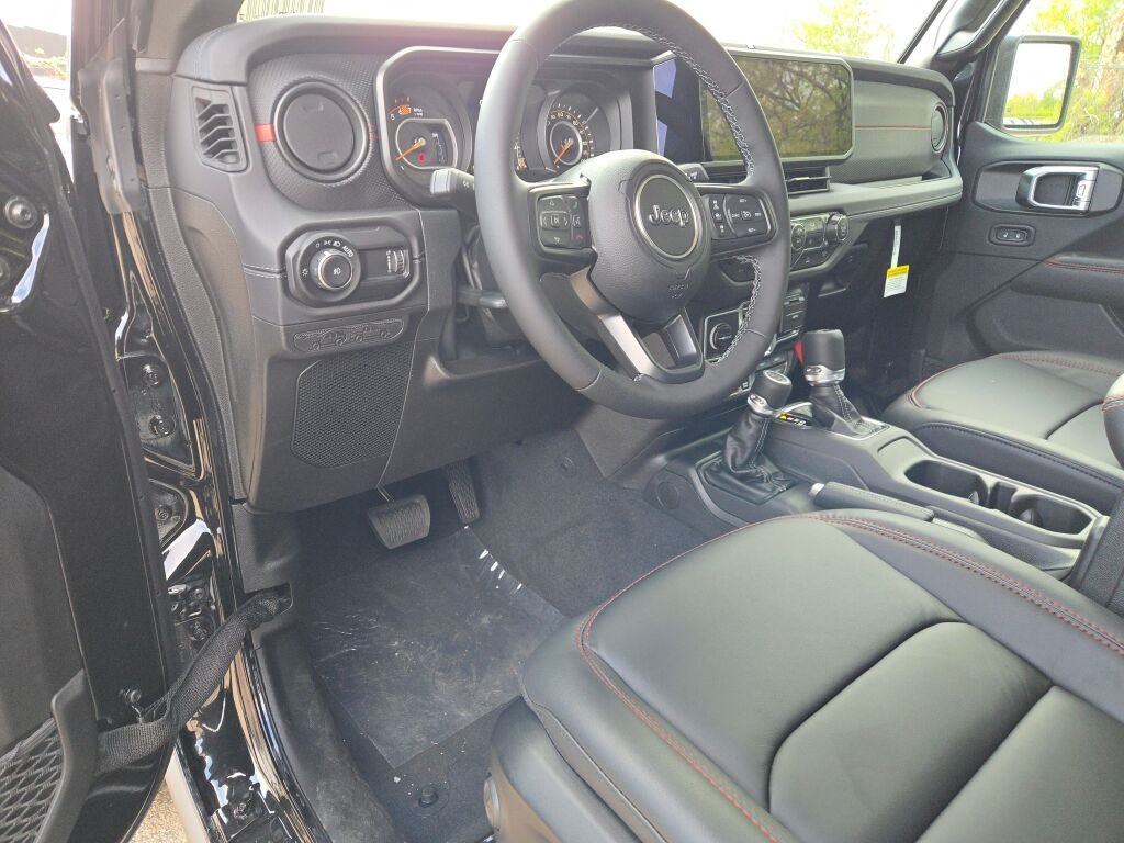 New 2026 Black Clear-Coat Exterior Paint Jeep Rubicon image 19