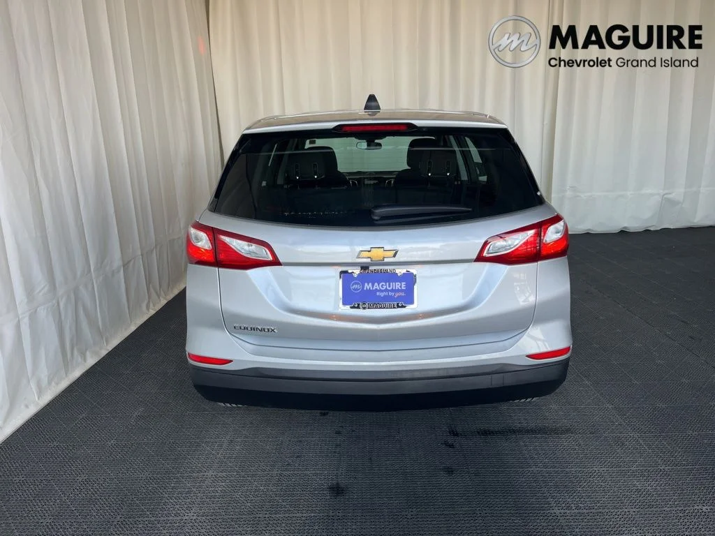 Used 2019 Silver Chevrolet LS image 27