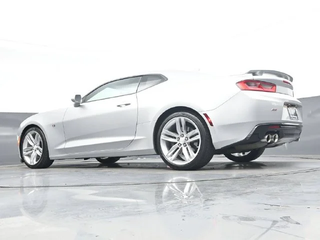 Used 2018 Silver Chevrolet SS image 34