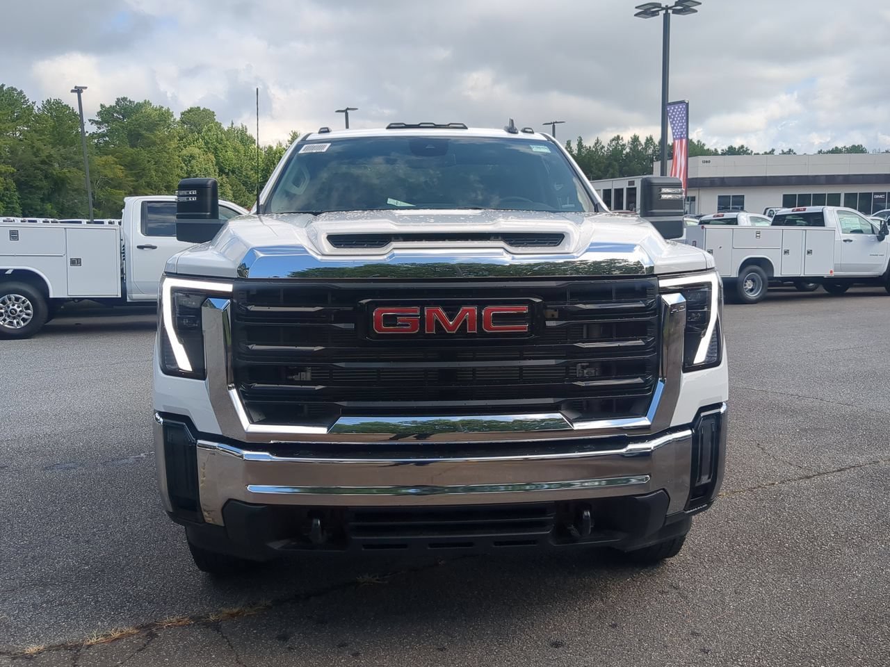 New 2026 Summit White GMC Pro image 3