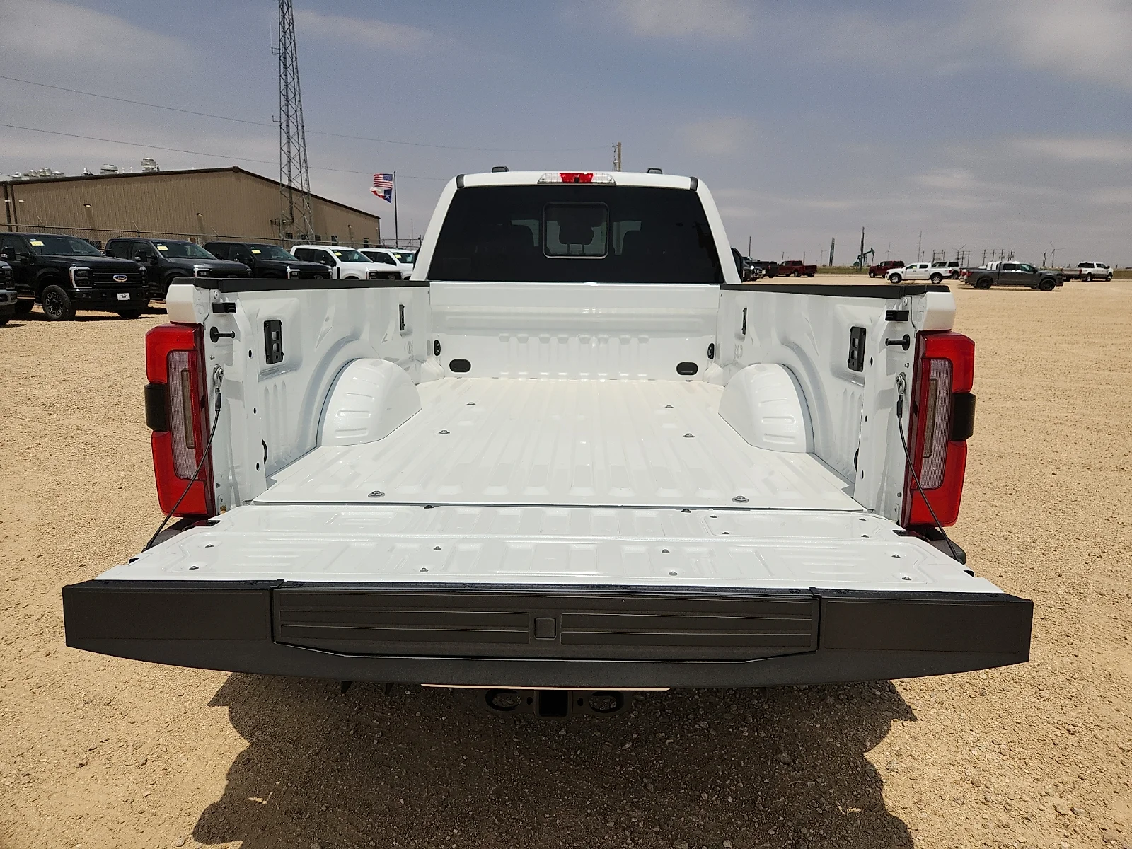 New 2026 Star White Metallic Tri-Coat Ford F-350® Platinum® image 12