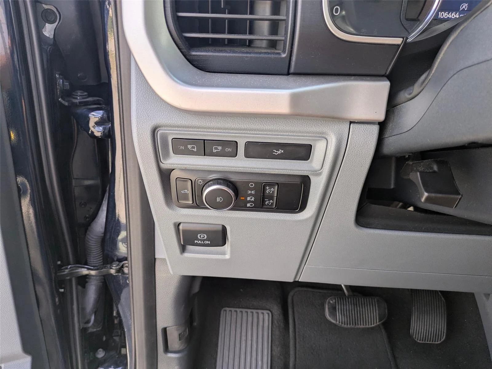 Used 2023 Antimatter Blue Metallic Ford XLT image 16