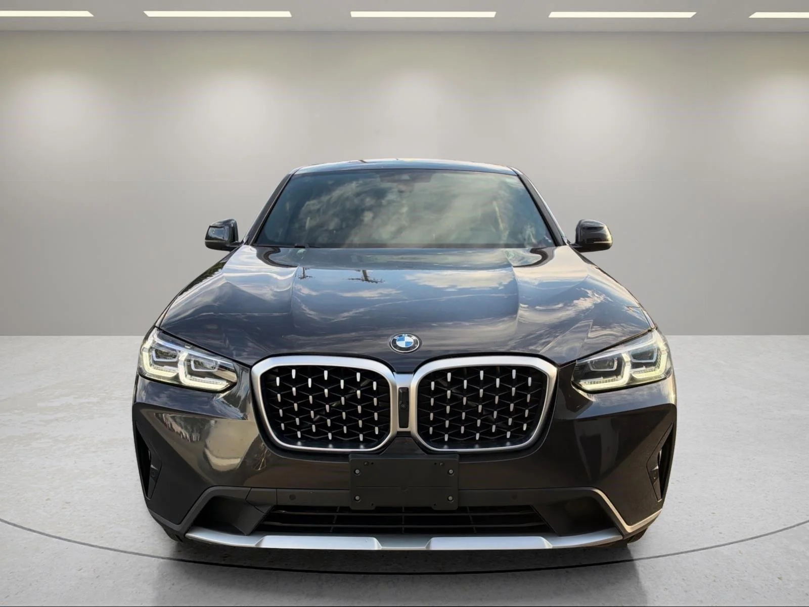 Used 2024 Dark Graphite Metallic BMW xDrive30i image 10