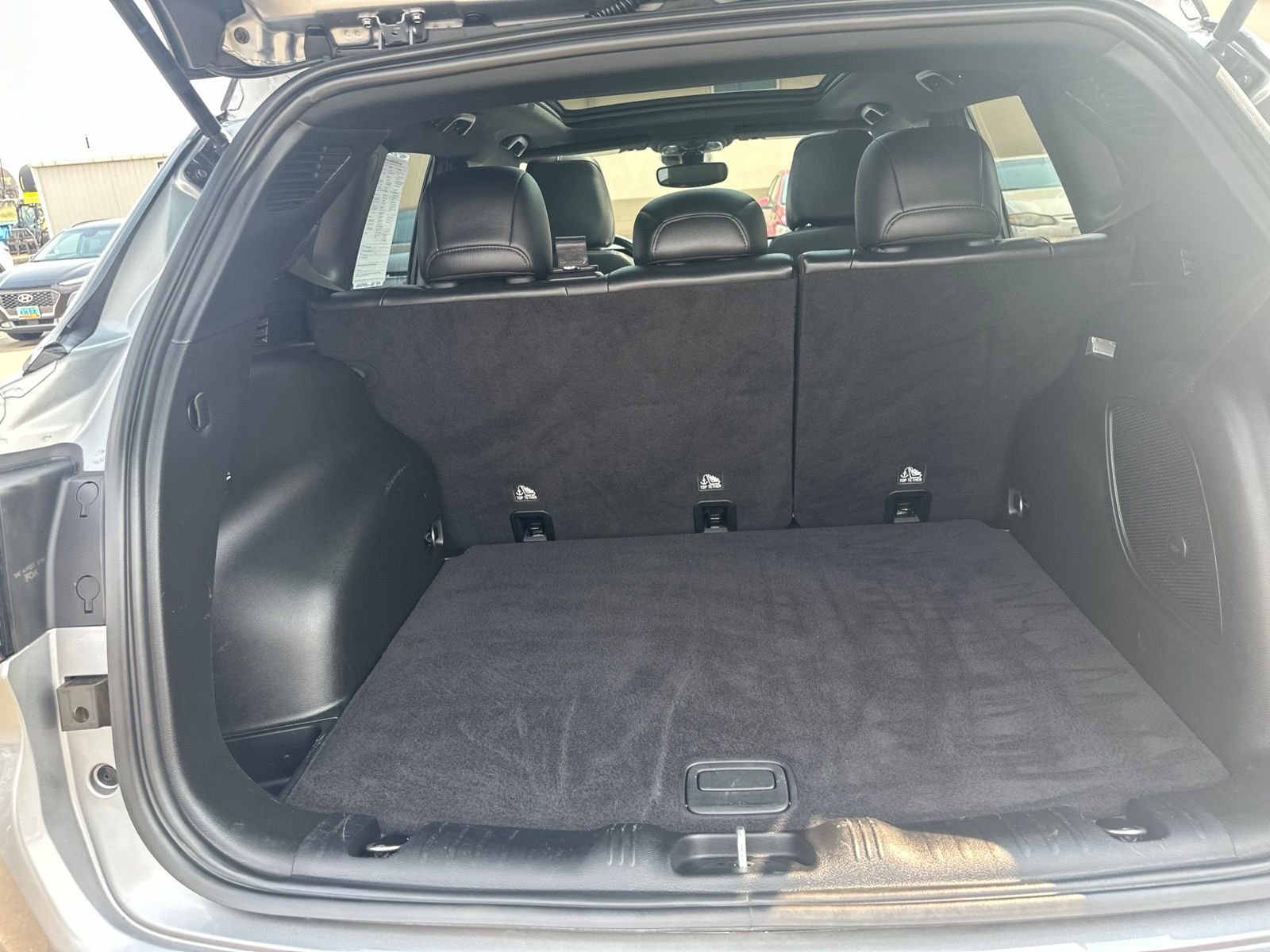 Used 2022 Silver Jeep Limited High Altitude image 23
