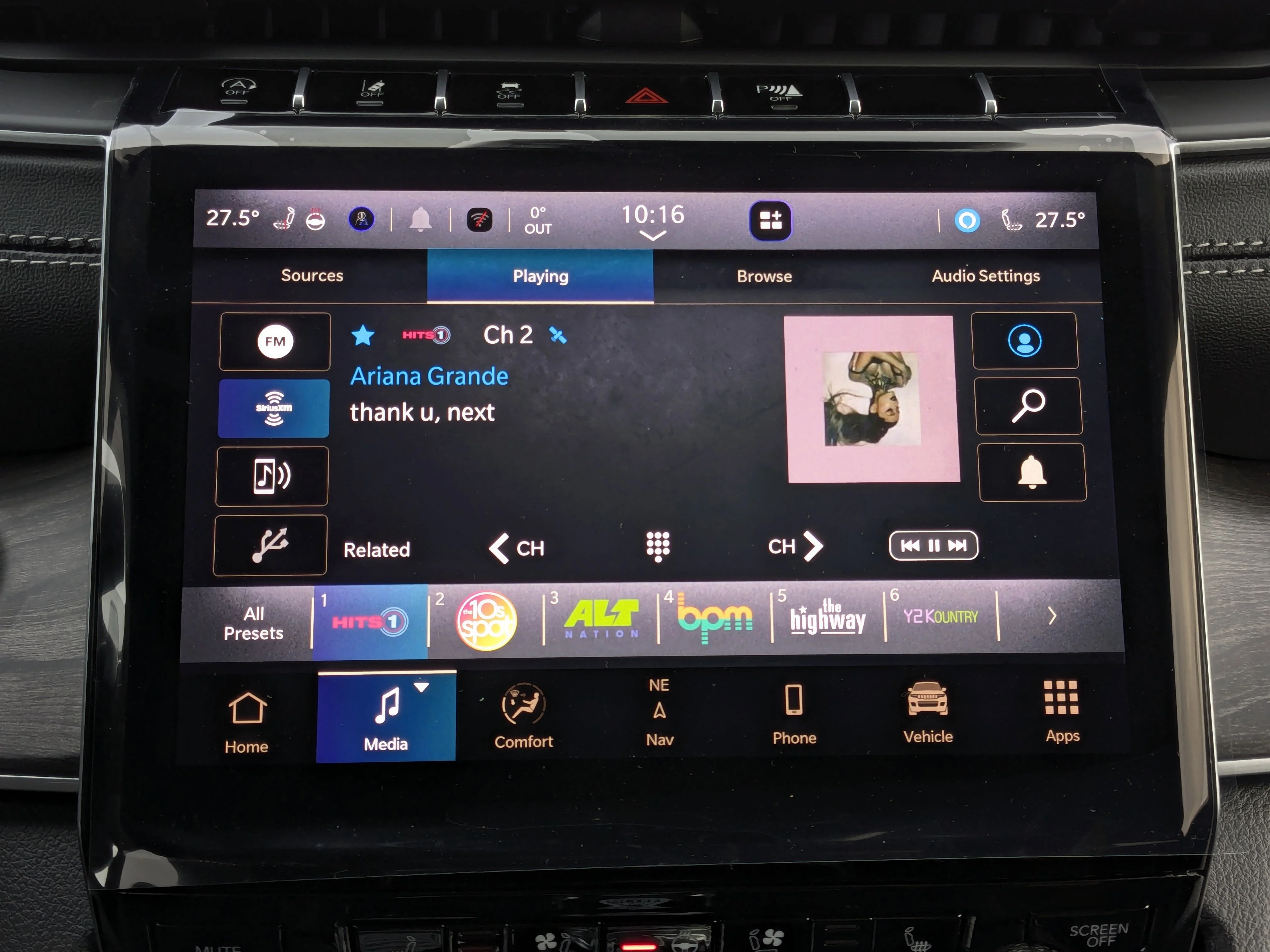 New 2025 Black Jeep Limited - - Luxury Tech II - Black App Pkge - Panoramic Sunroof & Tons More! image 20