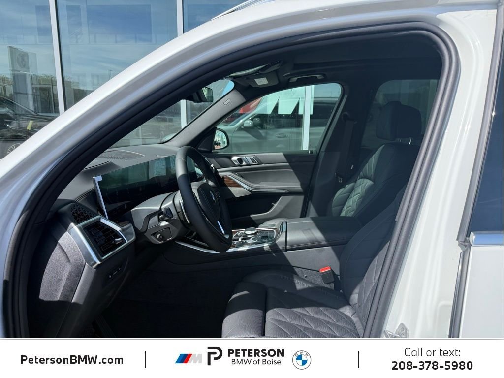 New 2026 Mineral White Metallic BMW xDrive40i image 15
