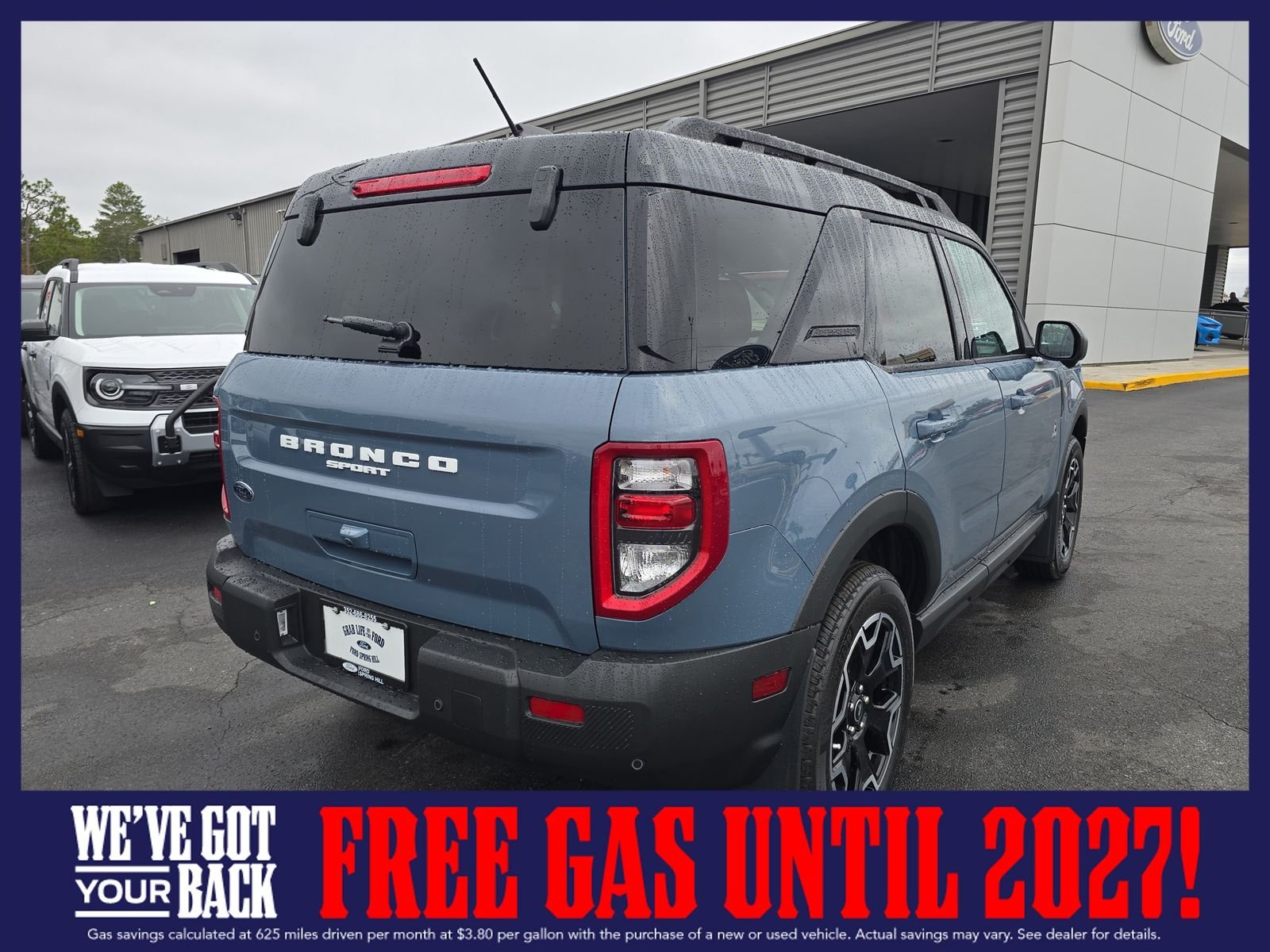 New 2025 Azure Gray Metallic Tri-Coat Ford Outer Banks image 6