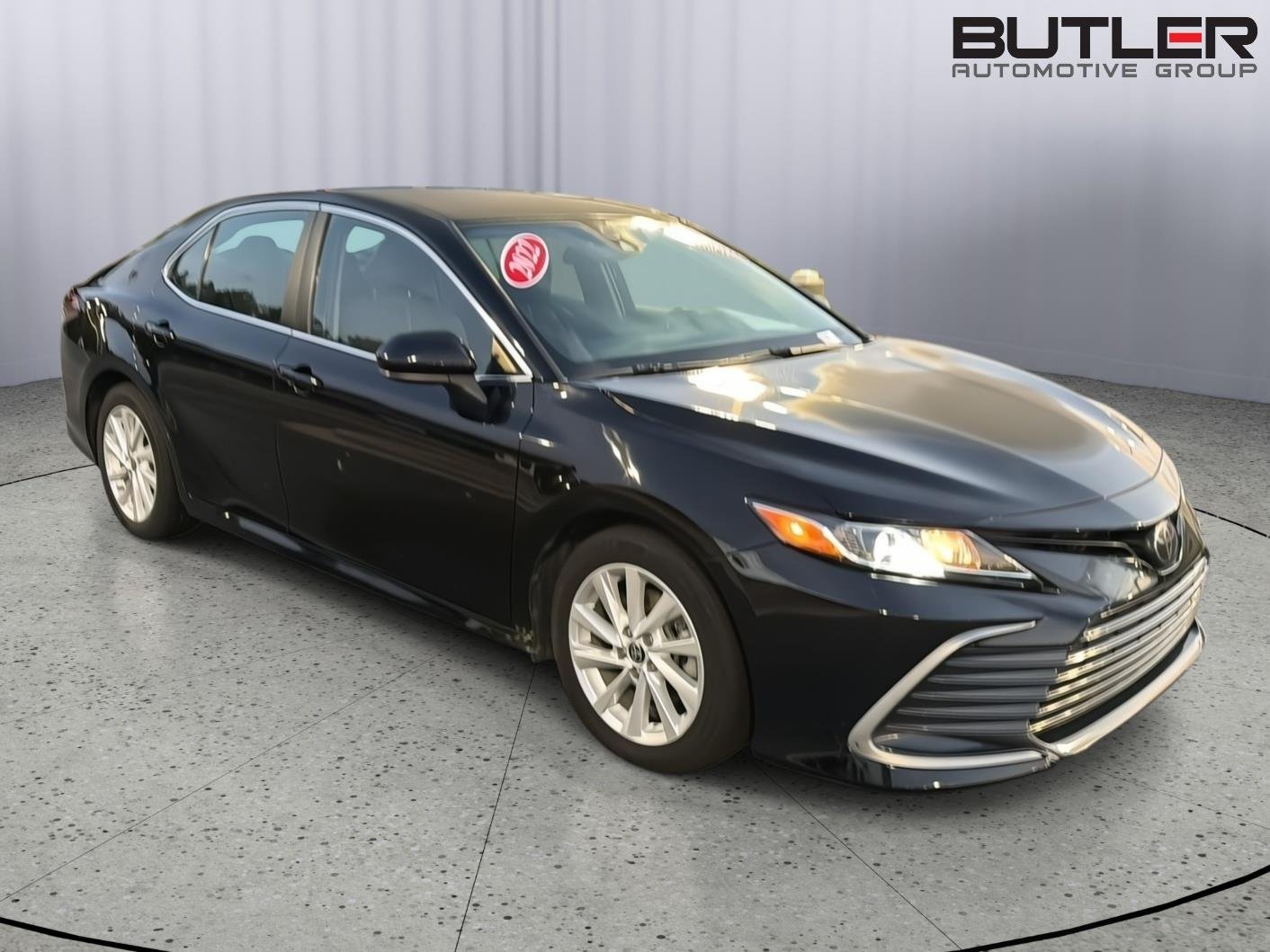 Certified Used 2022 Midnight Black Metallic Toyota LE image 8