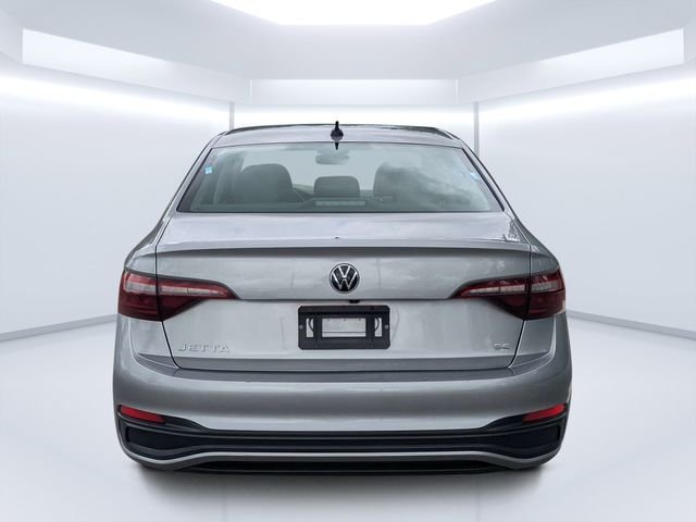 Used 2024 Silver Volkswagen 1.5T SE image 4