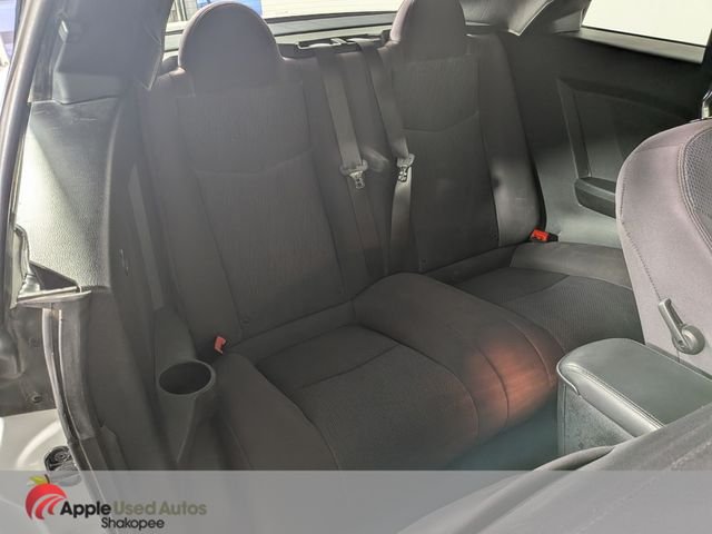 Used 2012 White Chrysler Touring image 31
