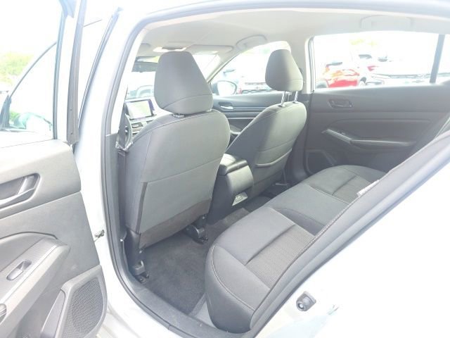 Used 2024 Brilliant Silver Metallic Nissan 2.5 SV image 27