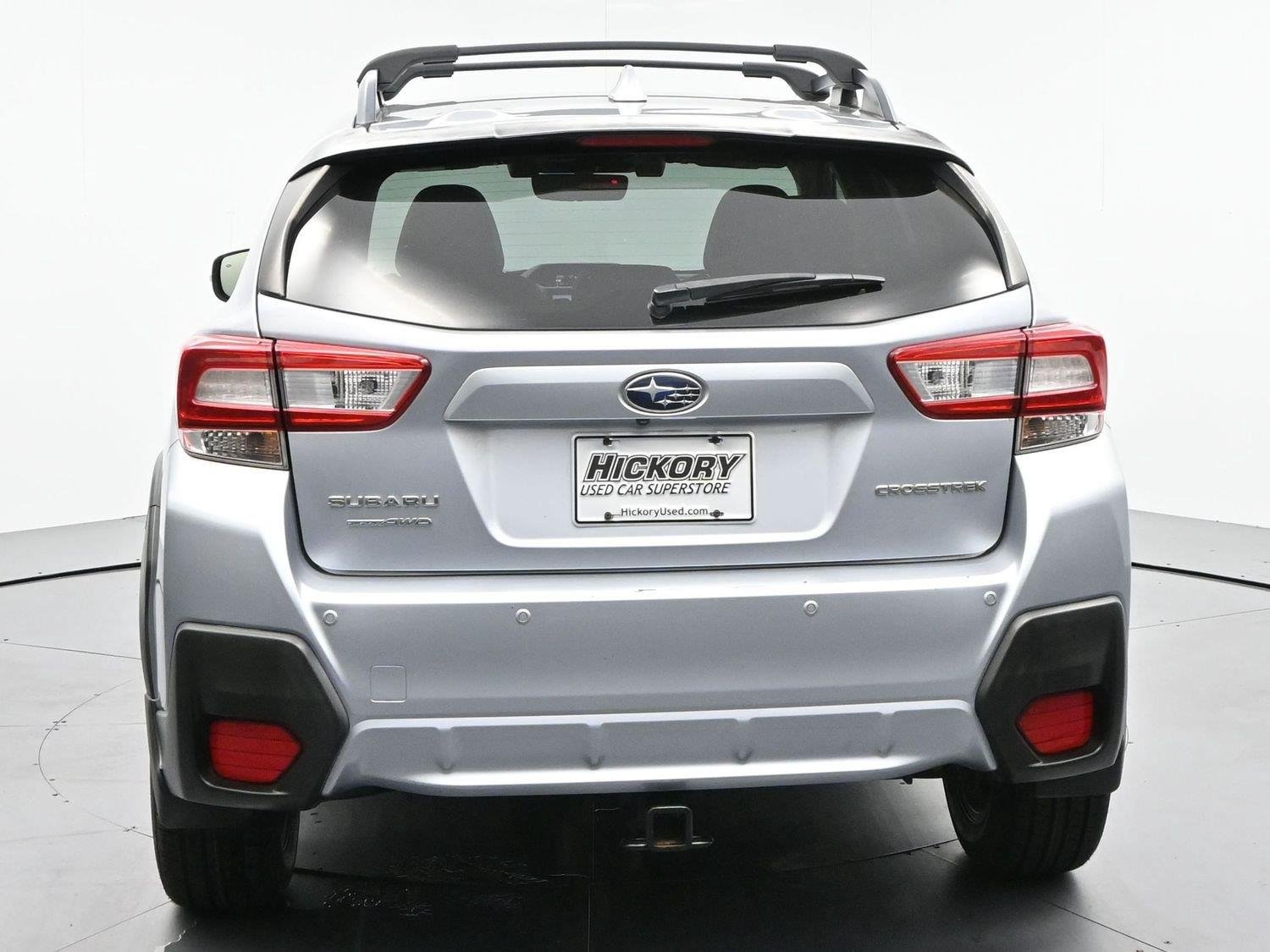 Used 2018 Ice Silver Metallic Subaru Limited image 6