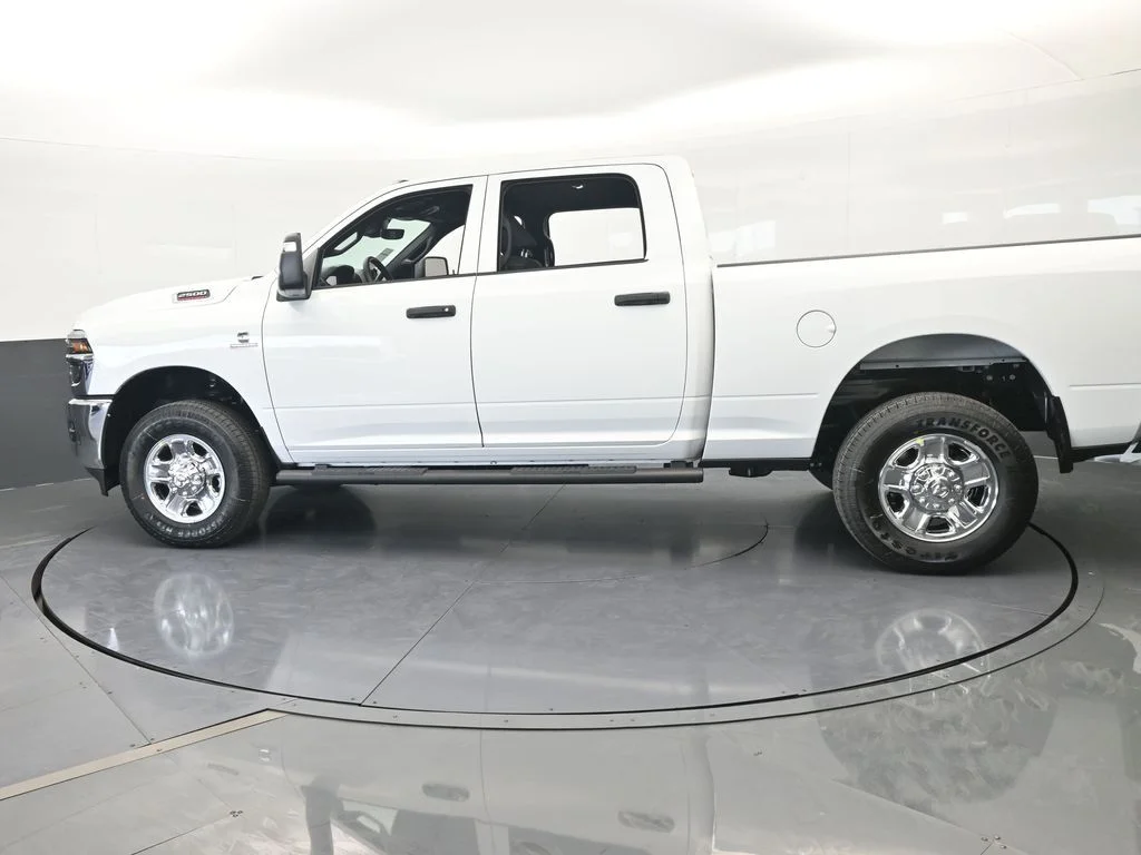 New 2026 Bright White Clear-Coat Exterior Paint RAM Tradesman image 3