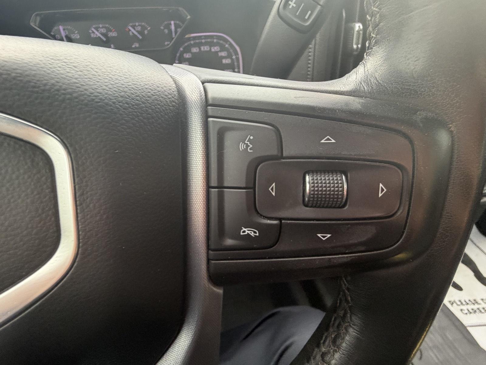 Used 2019 Dark Sky Metallic GMC SLE image 15
