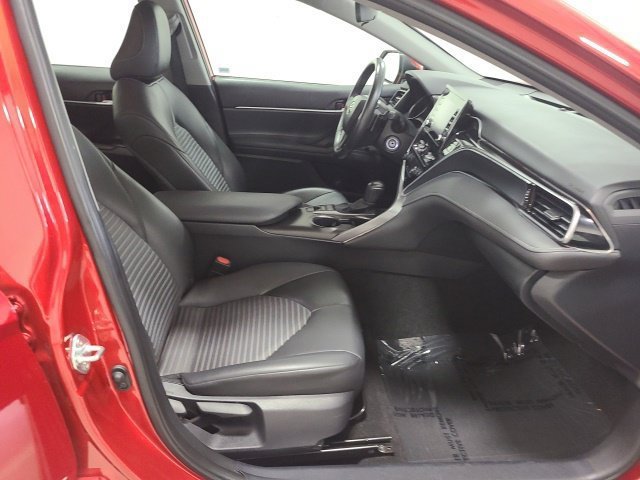 2024 Toyota Camry SE - Photo 8