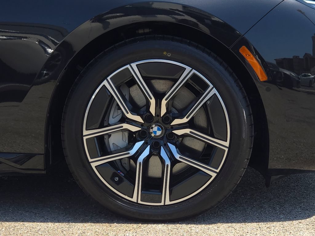 Used 2024 Black Sapphire Metallic BMW 760i xDrive image 5