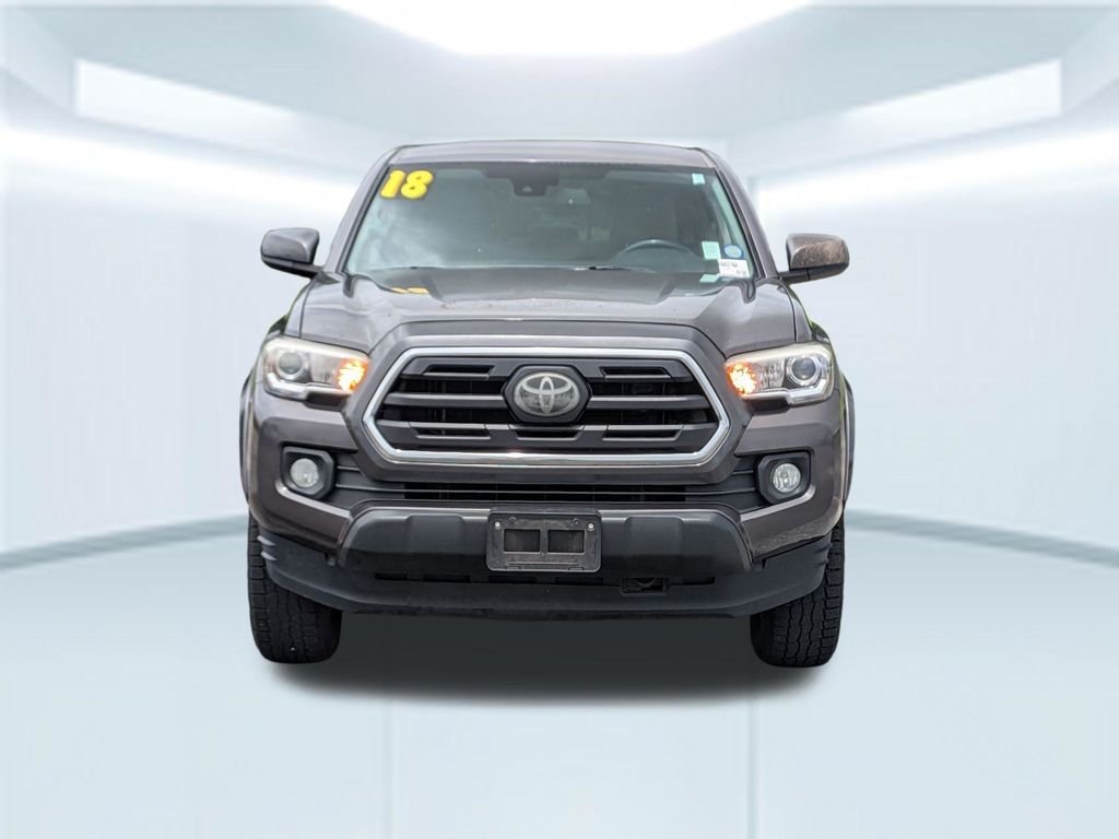 Used 2018 Gray Toyota SR5 image 10