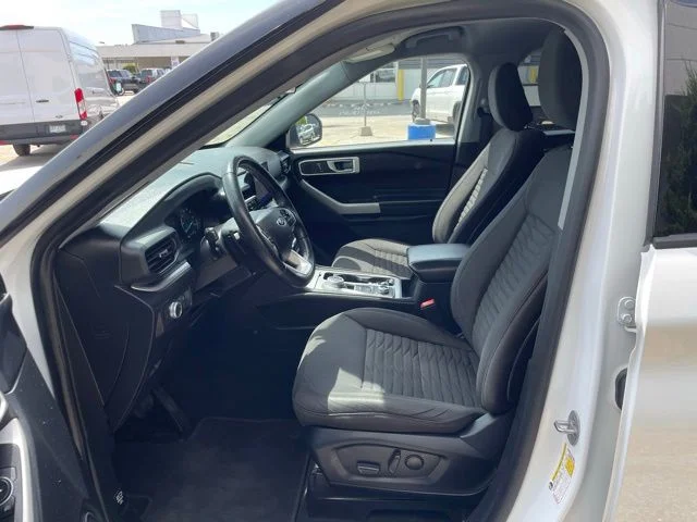 Used 2020 Oxford White Ford XLT image 10