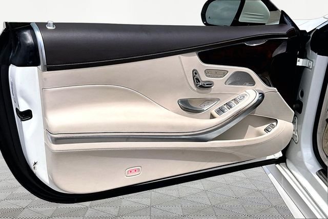 Used 2015 White Mercedes-Benz S 550 image 18