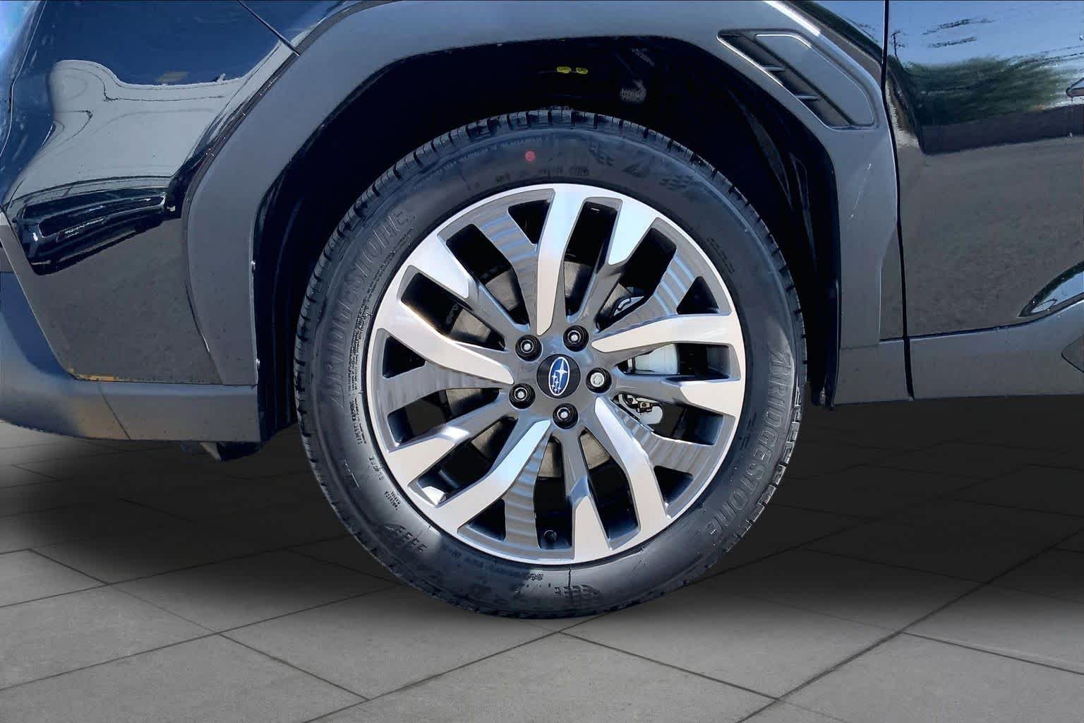 New 2026 CRYSTAL BLACK SILICA Subaru Touring image 11