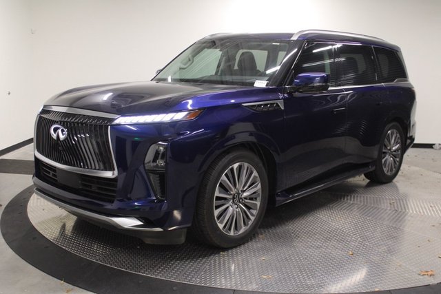 2025 INFINITI QX80 LUXE