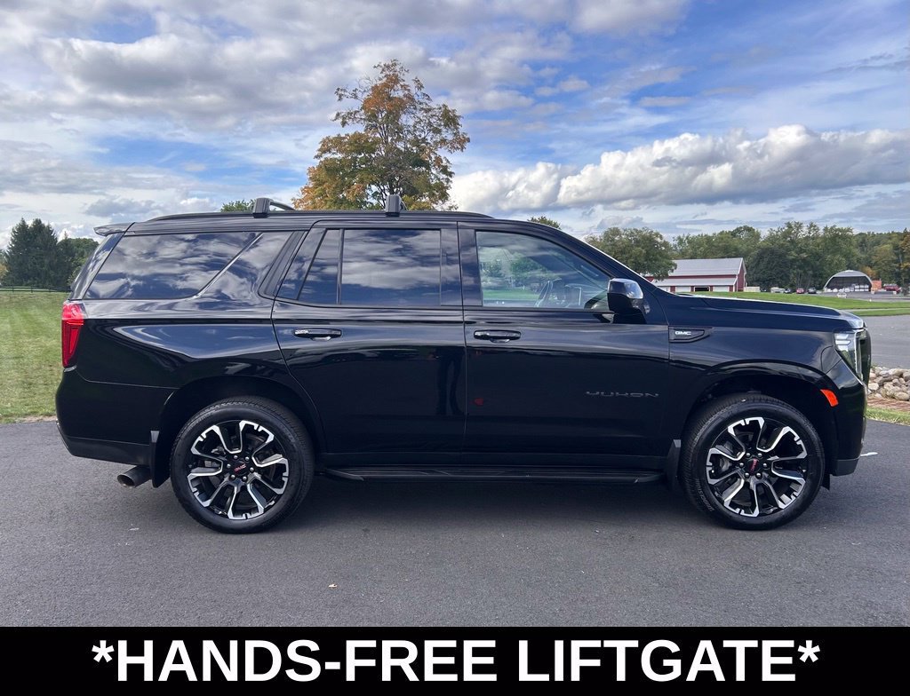Certified Used 2024 Onyx Black GMC SLE image 13