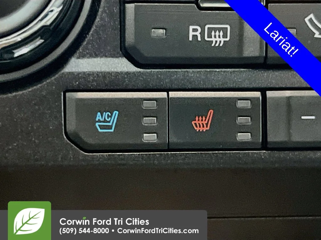 Used 2019 Ingot Silver Ford Lariat image 22