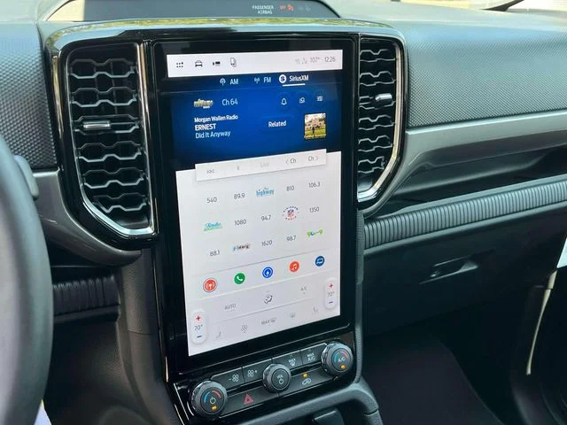 New 2026 Oxford White Ford XLT image 27